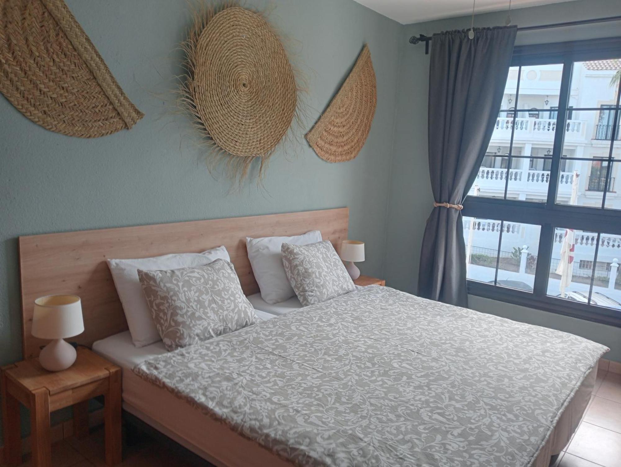 Greatly Located Apartment With Heated Pool, Los Cristianos Los Cristianos  Exteriér fotografie